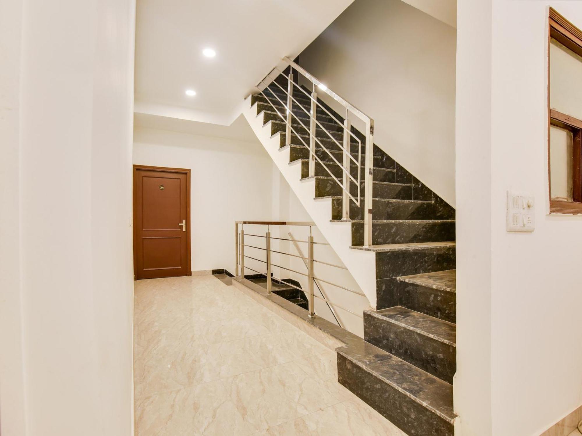 Hotel O Baran Classic Ludhiana Exterior photo